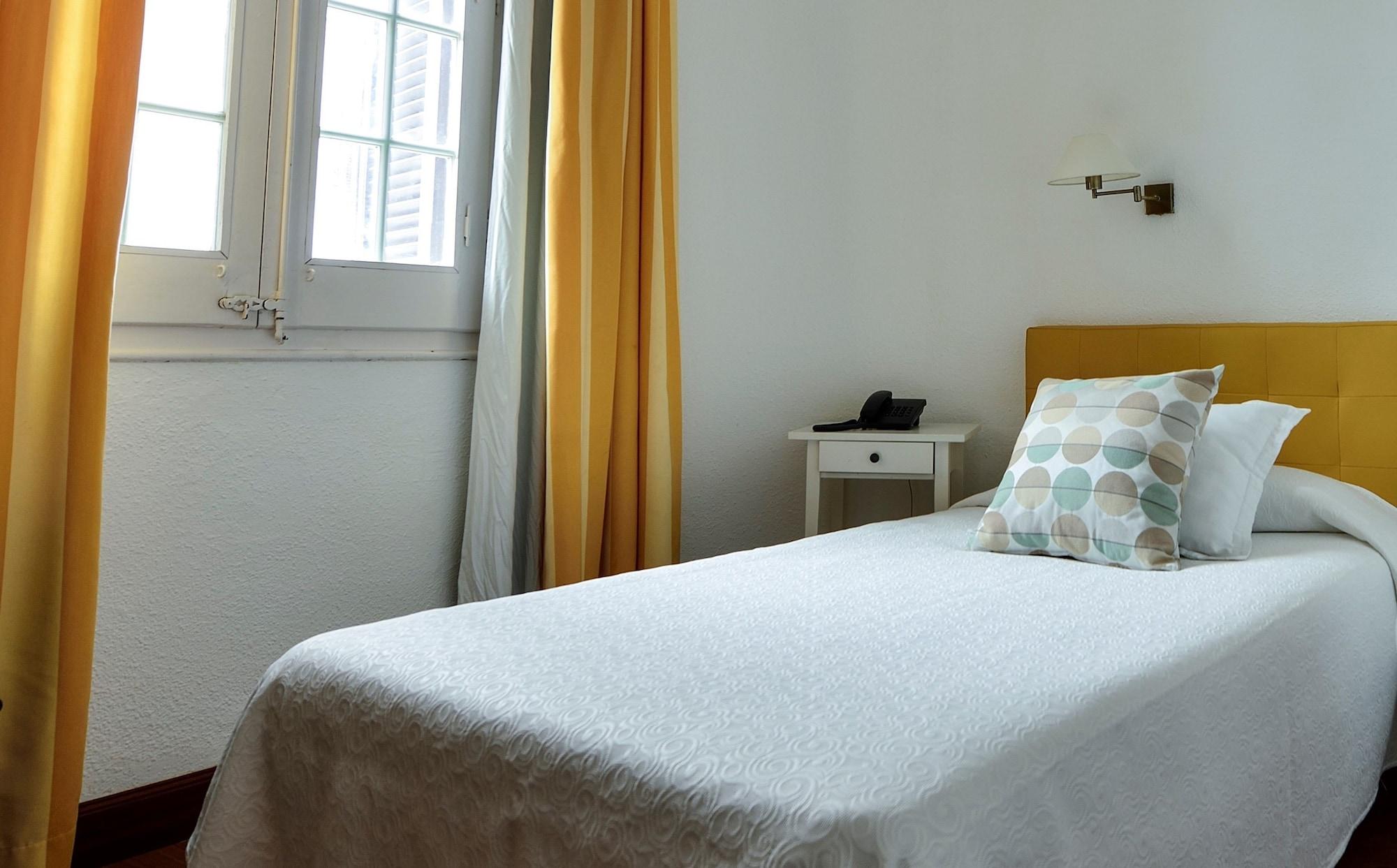 Hotel Capri 시체스 외부 사진
