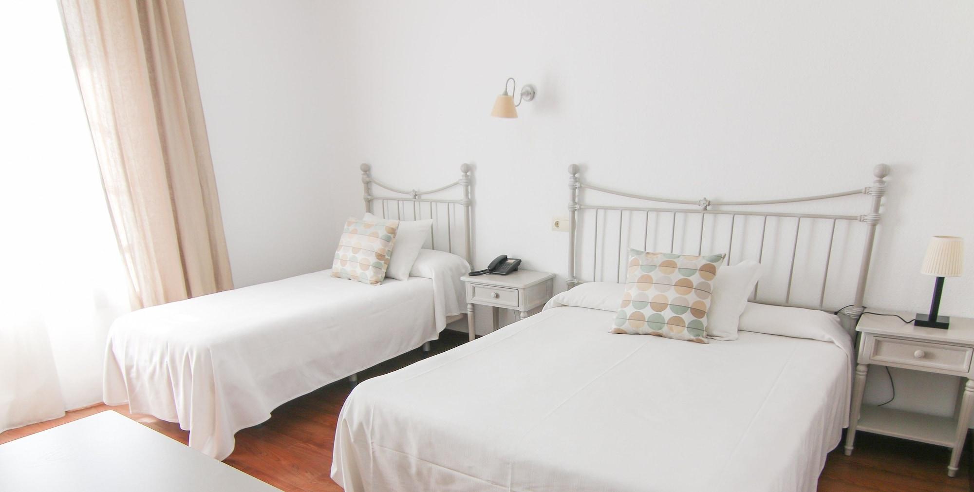 Hotel Capri 시체스 외부 사진