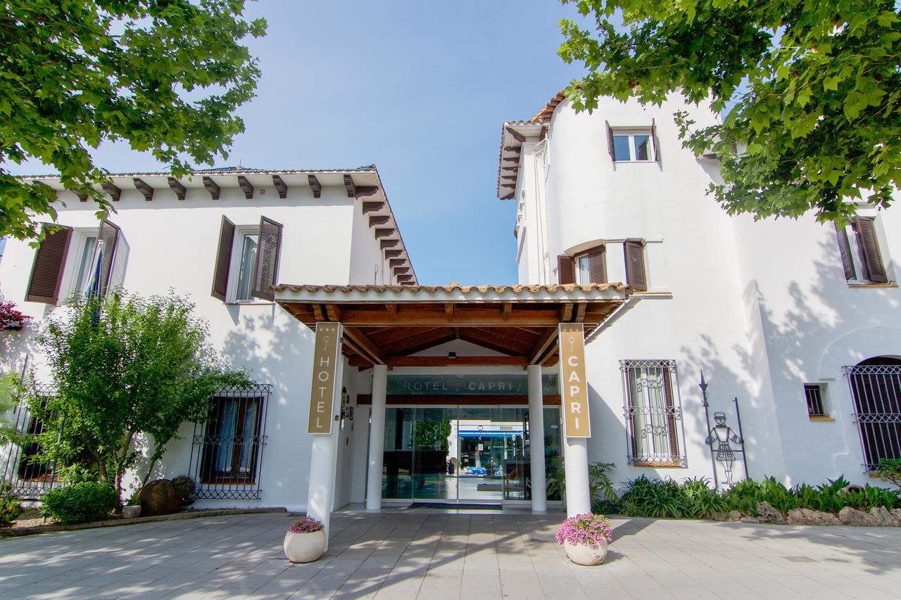 Hotel Capri 시체스 외부 사진